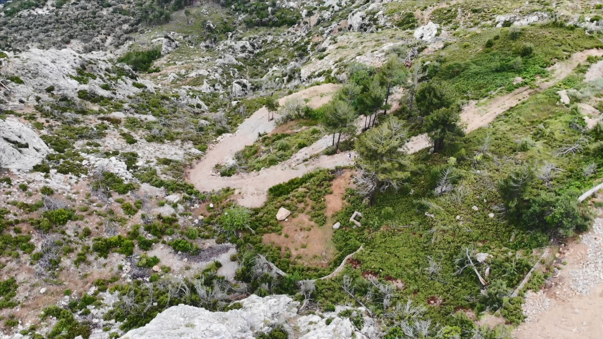 mugla-mentese-zeytinkoy-mahallesinde-1409-m2-satilik-arazi